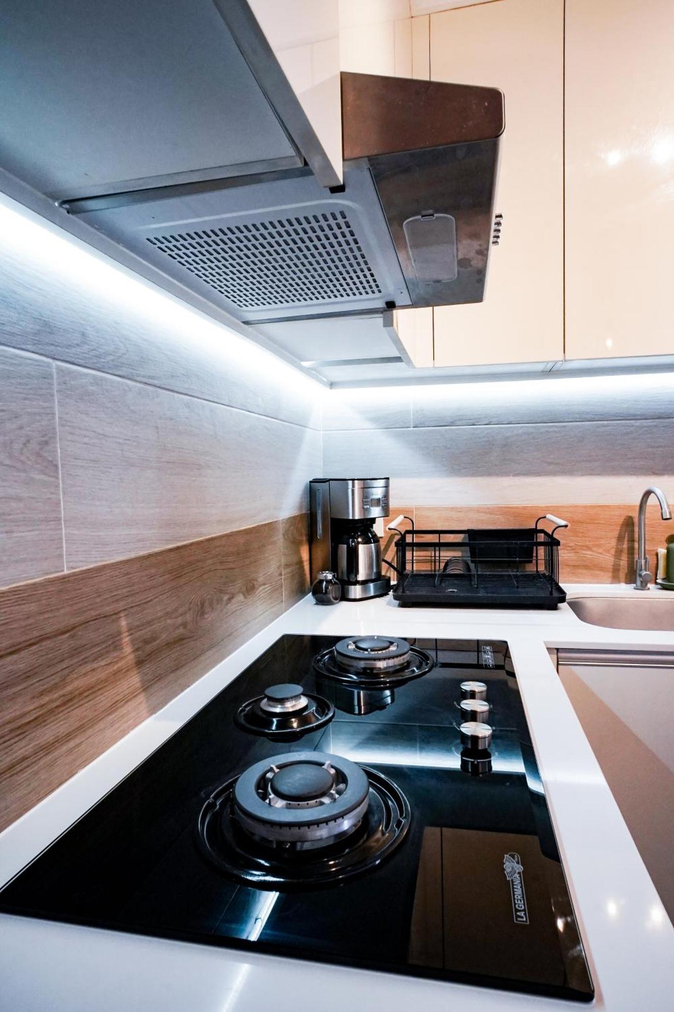 Modern Designed Studio Condo Near Ayala Centrio Cagayan de Oro Exterior photo