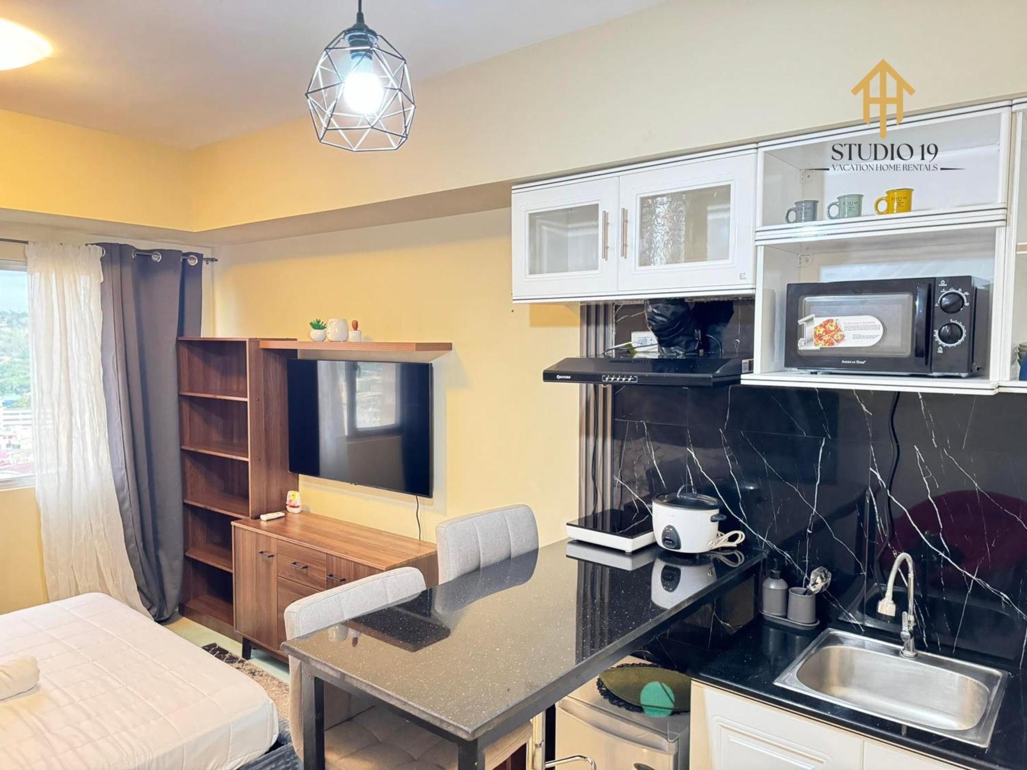 Modern Designed Studio Condo Near Ayala Centrio Cagayan de Oro Exterior photo